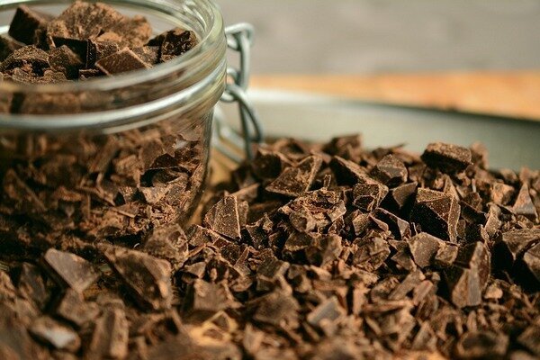 Solo il cioccolato fondente ha proprietà benefiche (Foto: Pixabay.com)