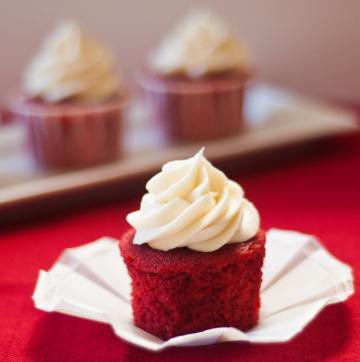 Come cucinare un luminoso Cupcakes, Cupcakes "Red Velvet" per dette ospiti wow
