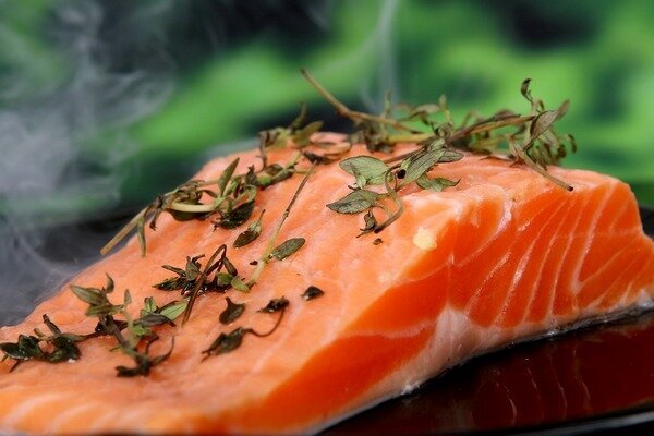 Il salmone è ricco di Omega-3 (Foto: Pixabay.com)