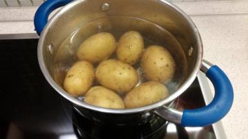 Rotolo di patate: abbondante, semplice e molto gustoso!