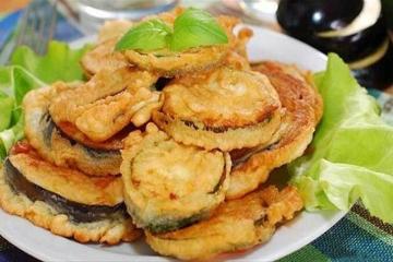 Tempura melanzane. gustoso spuntino, che cucino consecutivo terzo giorno