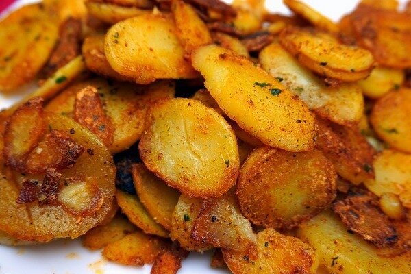 Le patate fritte sono deliziose, ma mangiarle regolarmente può devastare il corpo. (Foto: Pixabay.com)