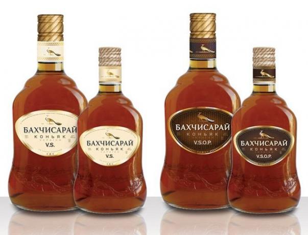 cognac russo "Bakhchisaray" è diventato uno dei leader a Cognac di alta qualità secondo gli esperti Roskachestva. Valutazione - "eccellente". 