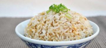 Come cucinare un delizioso contorno di riso friabile