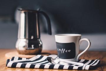 7 motivi per bere meno caffè: come può essere pericoloso?