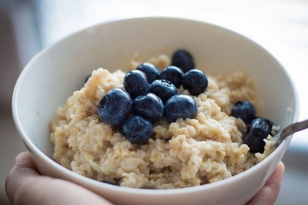 La farina d'avena è la migliore opzione per la colazione per persone di tutte le età. (Foto: Pixabay.com)