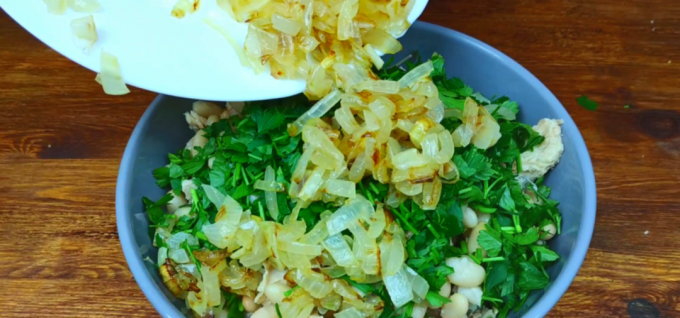 insalata con cipolle