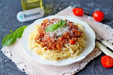 Pasta alla bolognese con carne macinata