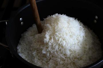 Come cucinare croccante contorno di riso?