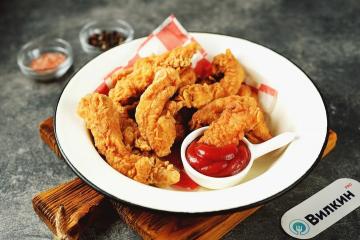 Straccetti di pollo come in KFC: mio figlio non mi trascina più al fast food, ma mi chiede di cucinarli a casa