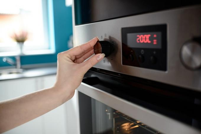 Preriscaldare il forno in anticipo. Foto - Yandex. immagini