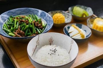 Come cucinare il riso per un contorno che ha lasciato non peggio dei giapponesi