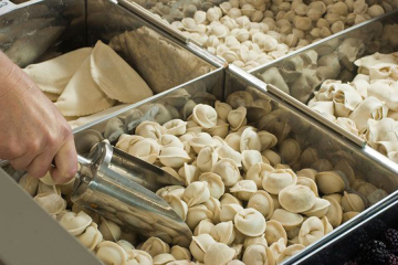Tre modi per trasformare gli gnocchi studente-store in un piatto commestibile