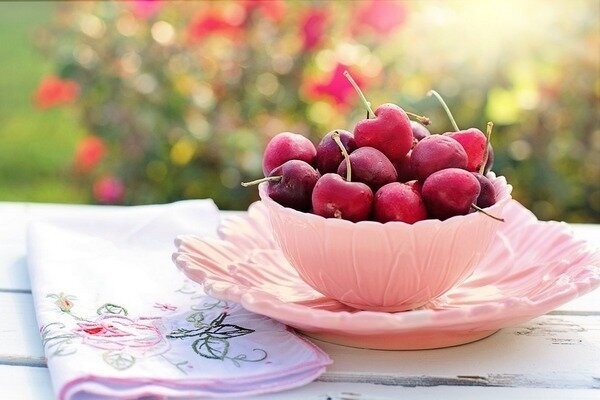 La frutta fa bene, ma è meglio usarla come spuntino piuttosto che come integratore (Foto: Pixabay.com)