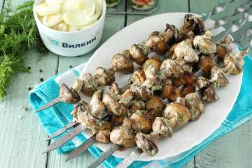 Barbecue di funghi prataioli alla griglia