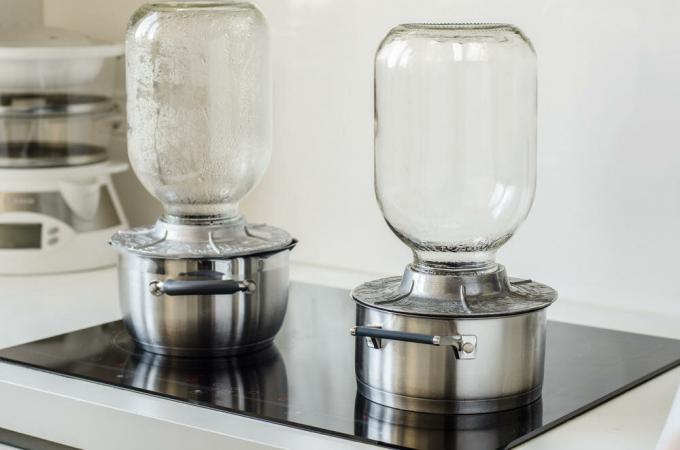 Un modo per sterilizzare vasi. Foto - Yandex. immagini