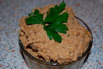 Come faccio a cucinare la carne di maiale pate a casa. Semplice e deliziosa