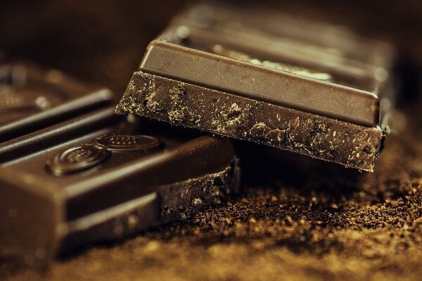 L'abitudine di combinare alcol e cioccolato può finire male (Foto: Pixabay.com)