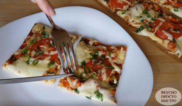 Come cucinare deliziosa pizza sottile. Veloce Pizza Lavash