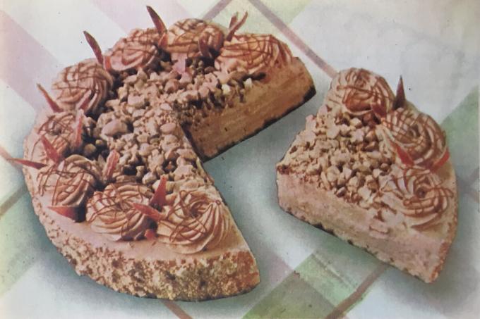 torta "olimpico". Foto dal libro "La produzione di dolci e torte," 1976