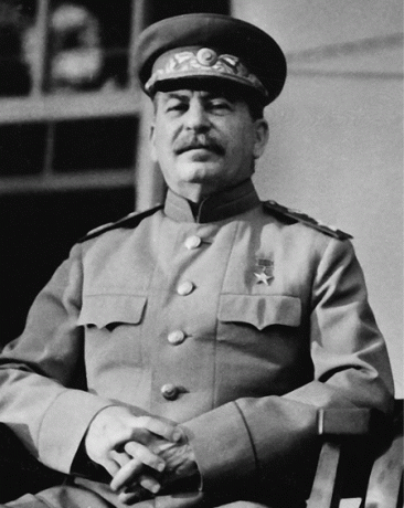Foto tratte dal sito: https://ru.wikipedia.org (Joseph Stalin Vissarionovich)